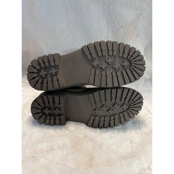 New- Steve Madden Mayslie Lug Sole Chelsea Boot, Taupe Suede, Size 8,New w/o Box - Picture 6 of 8